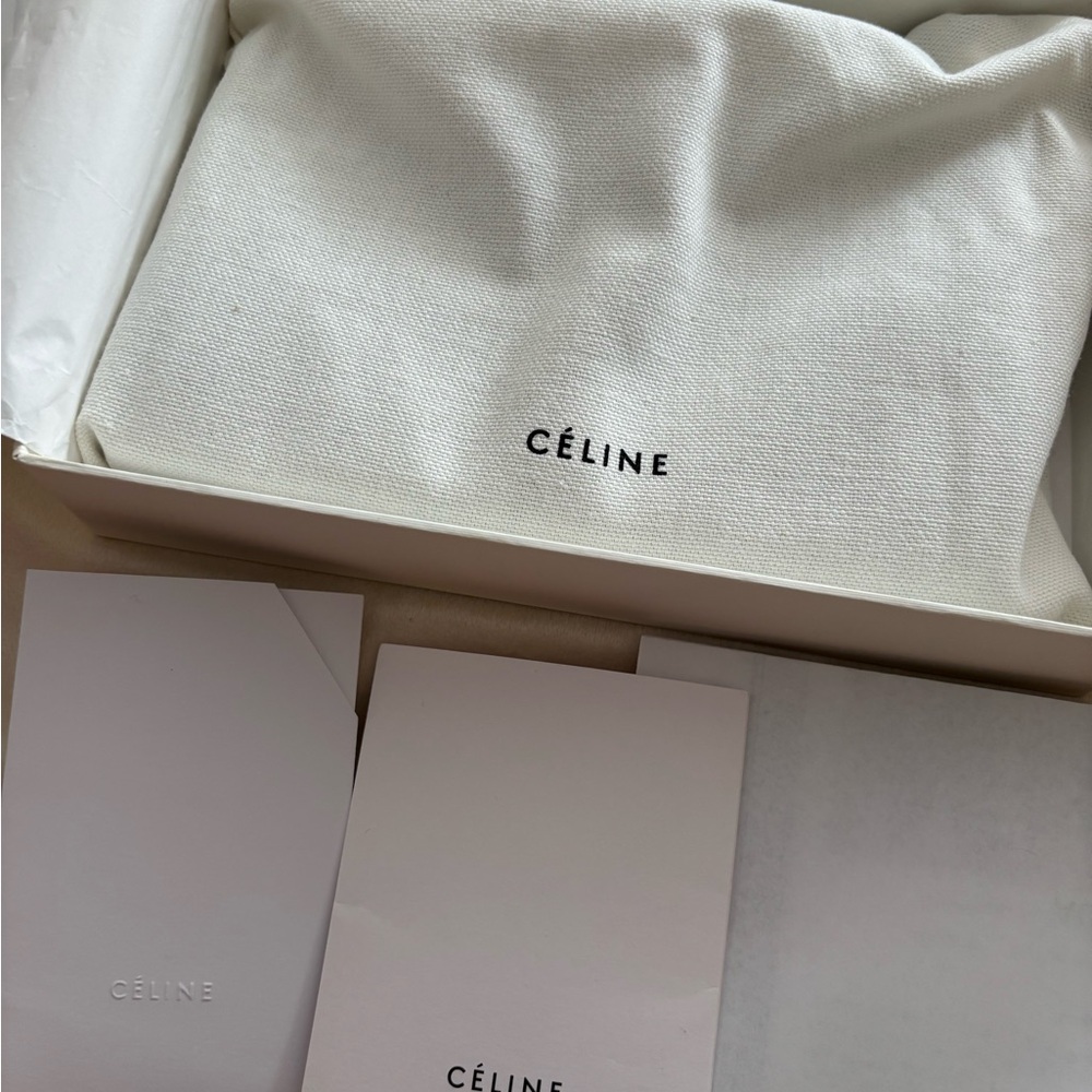 Large Celine French Leather Wallet - Picture 4 of 9